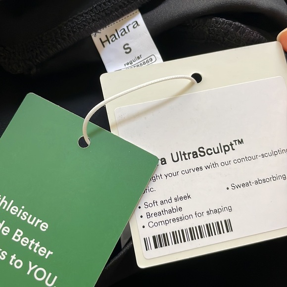 Halara Butt Lifting Black Flare Leggings - Picture 3 of 8